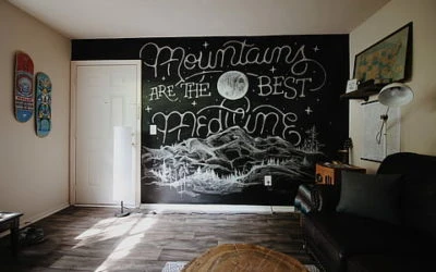 Cómo decorar con pintura de pizarra